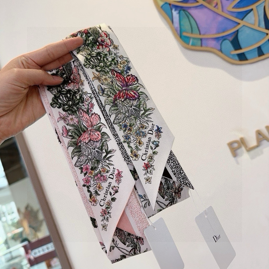 Dior scarf