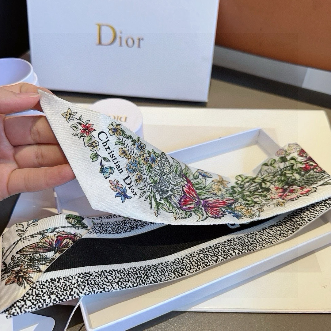 Dior scarf