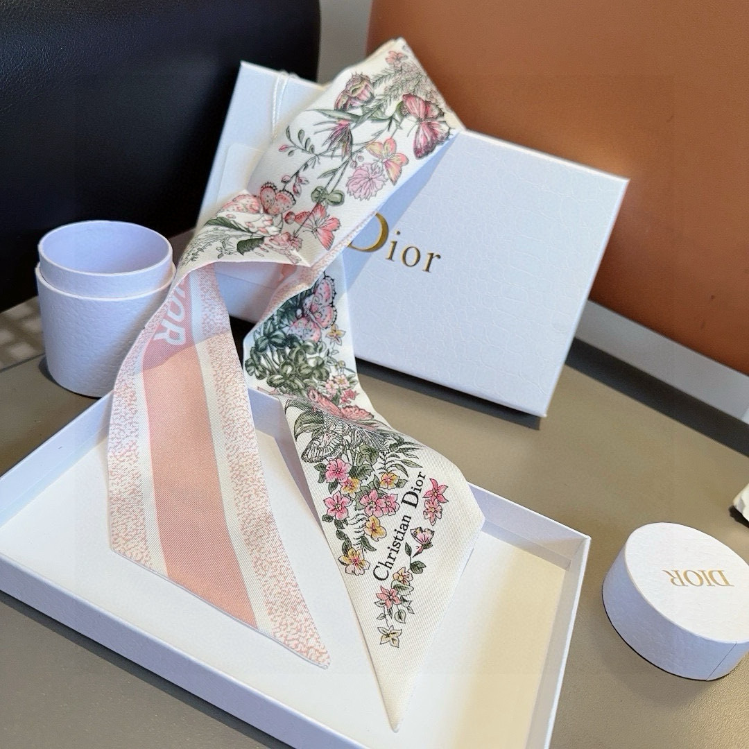 Dior scarf