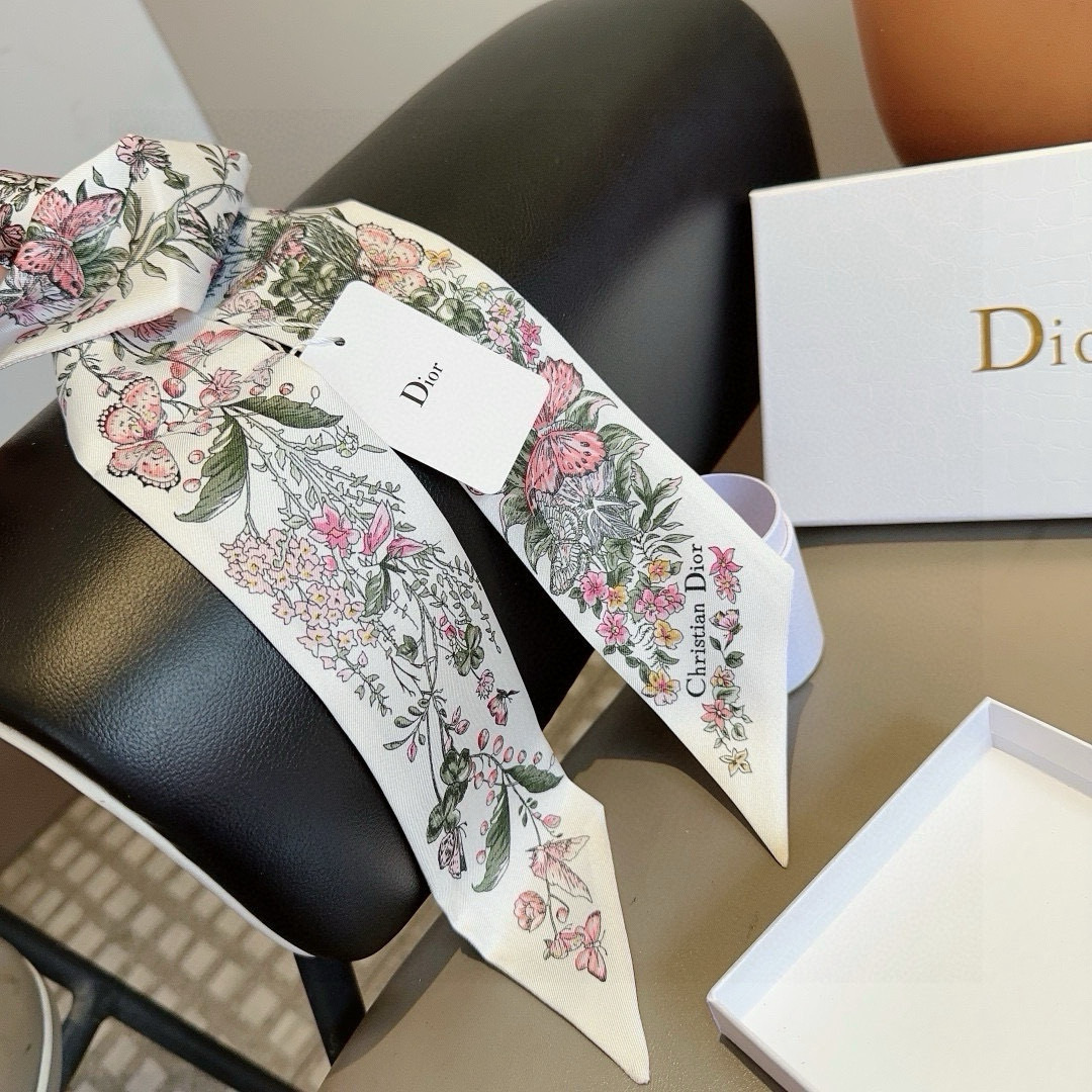 Dior scarf