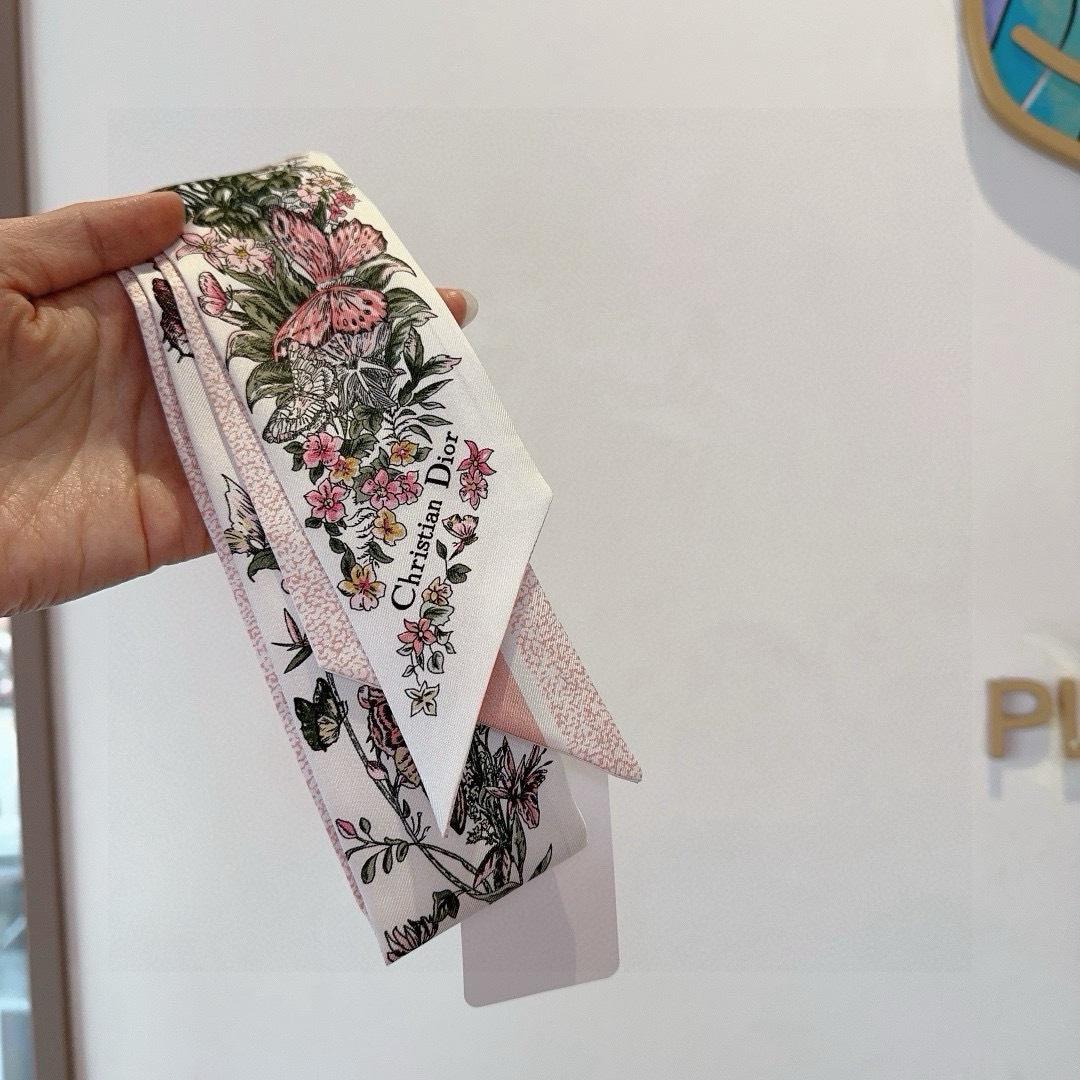 Dior scarf