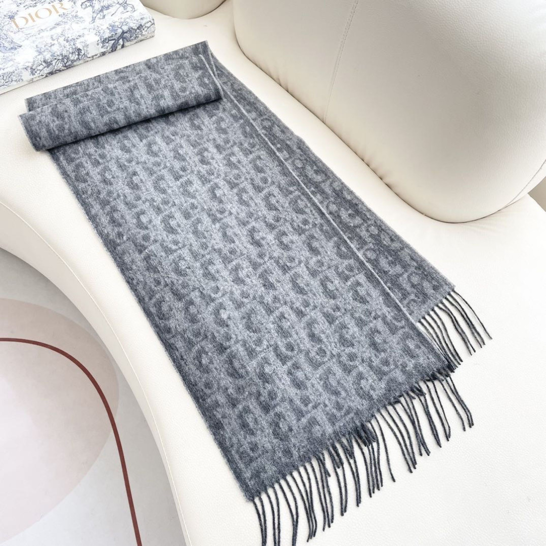 Dior scarf