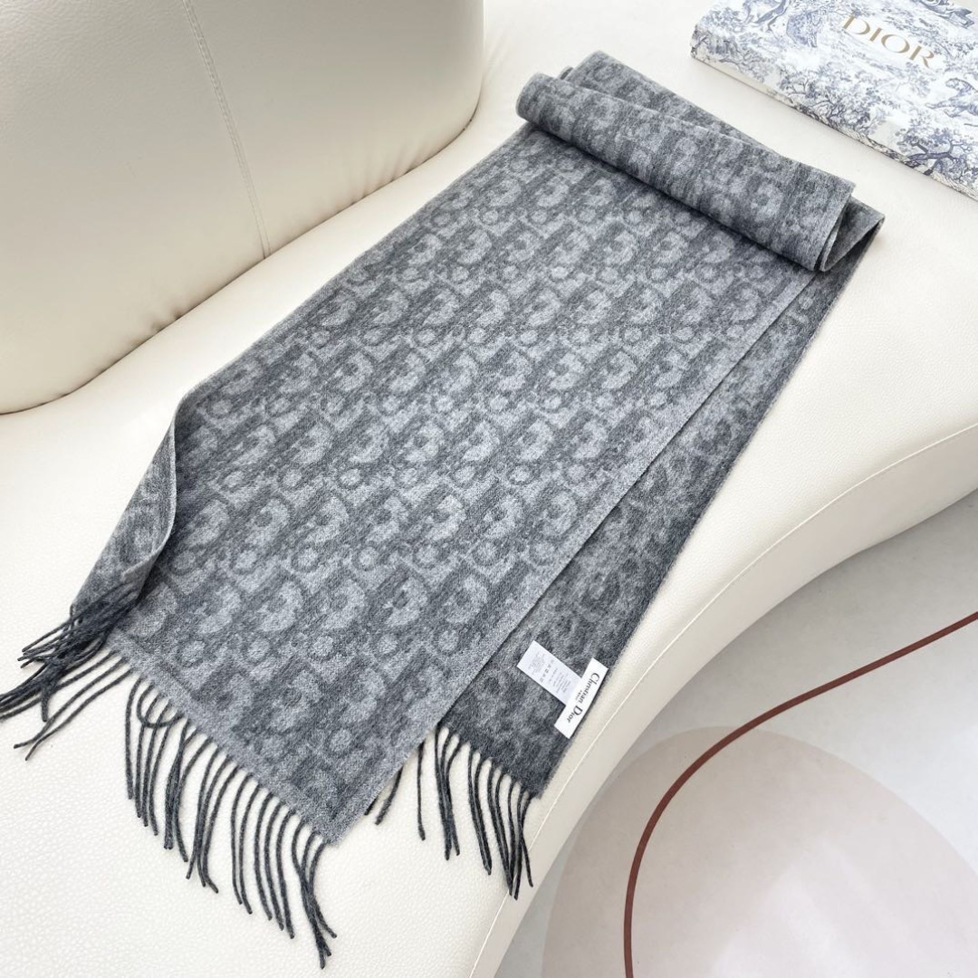 Dior scarf