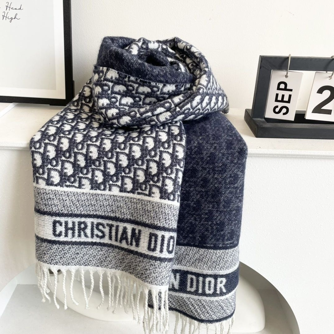 Dior scarf