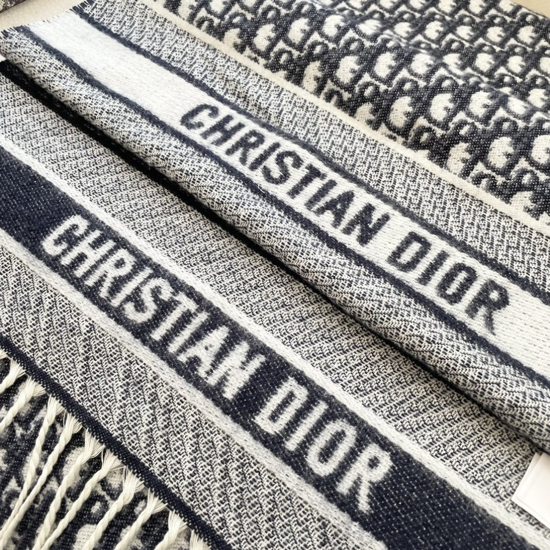 Dior scarf