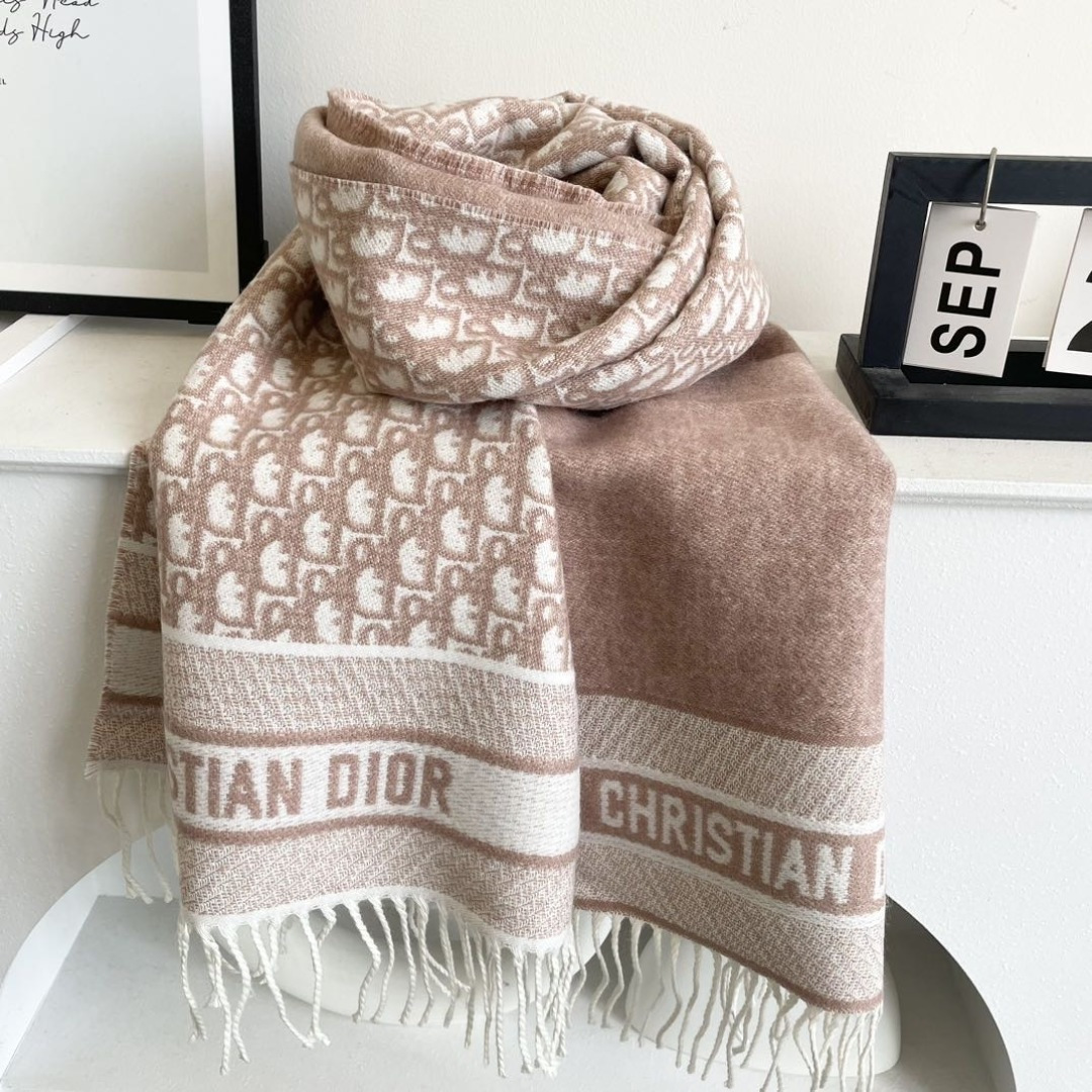 Dior scarf