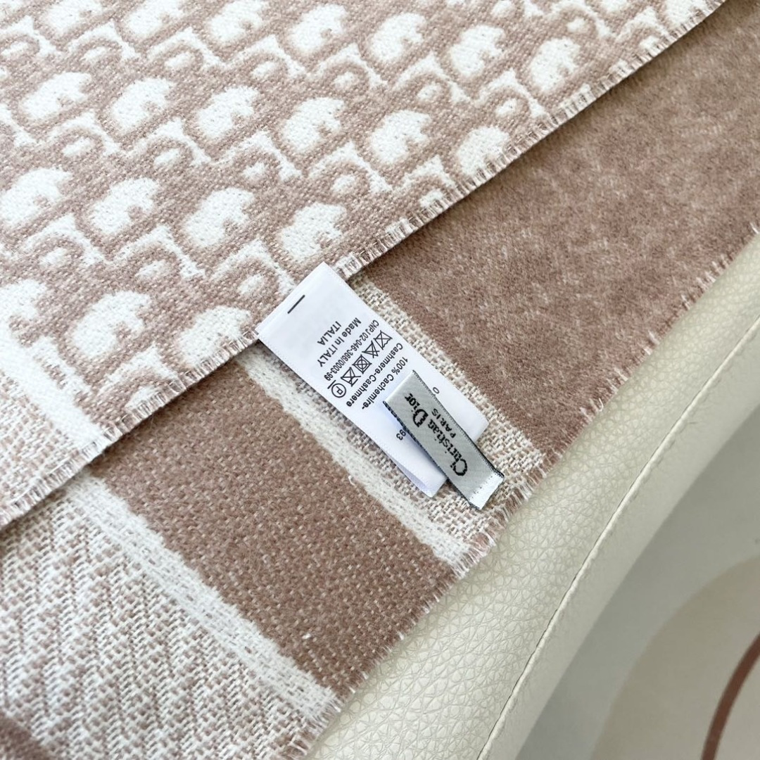 Dior scarf