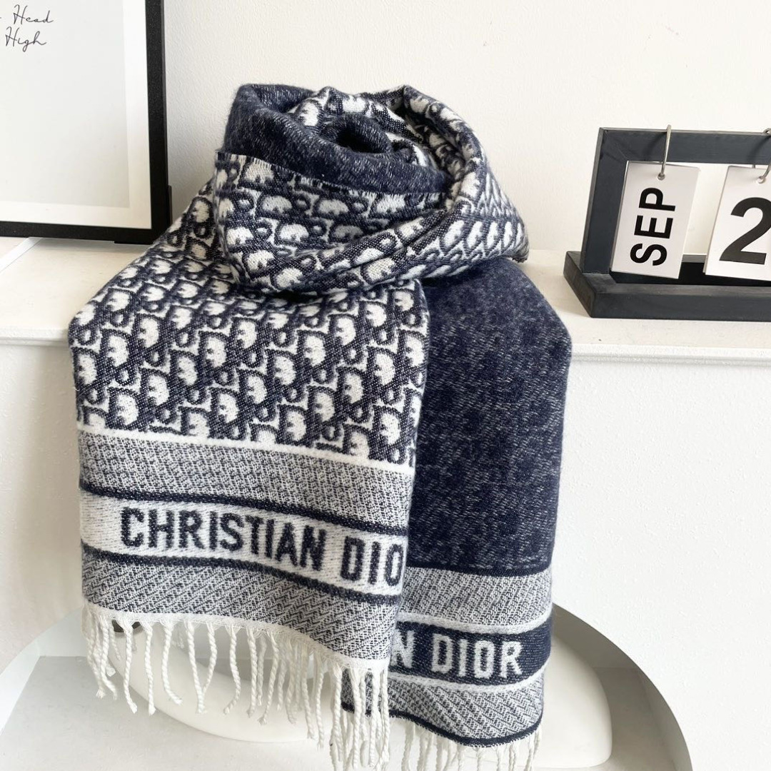 Dior scarf