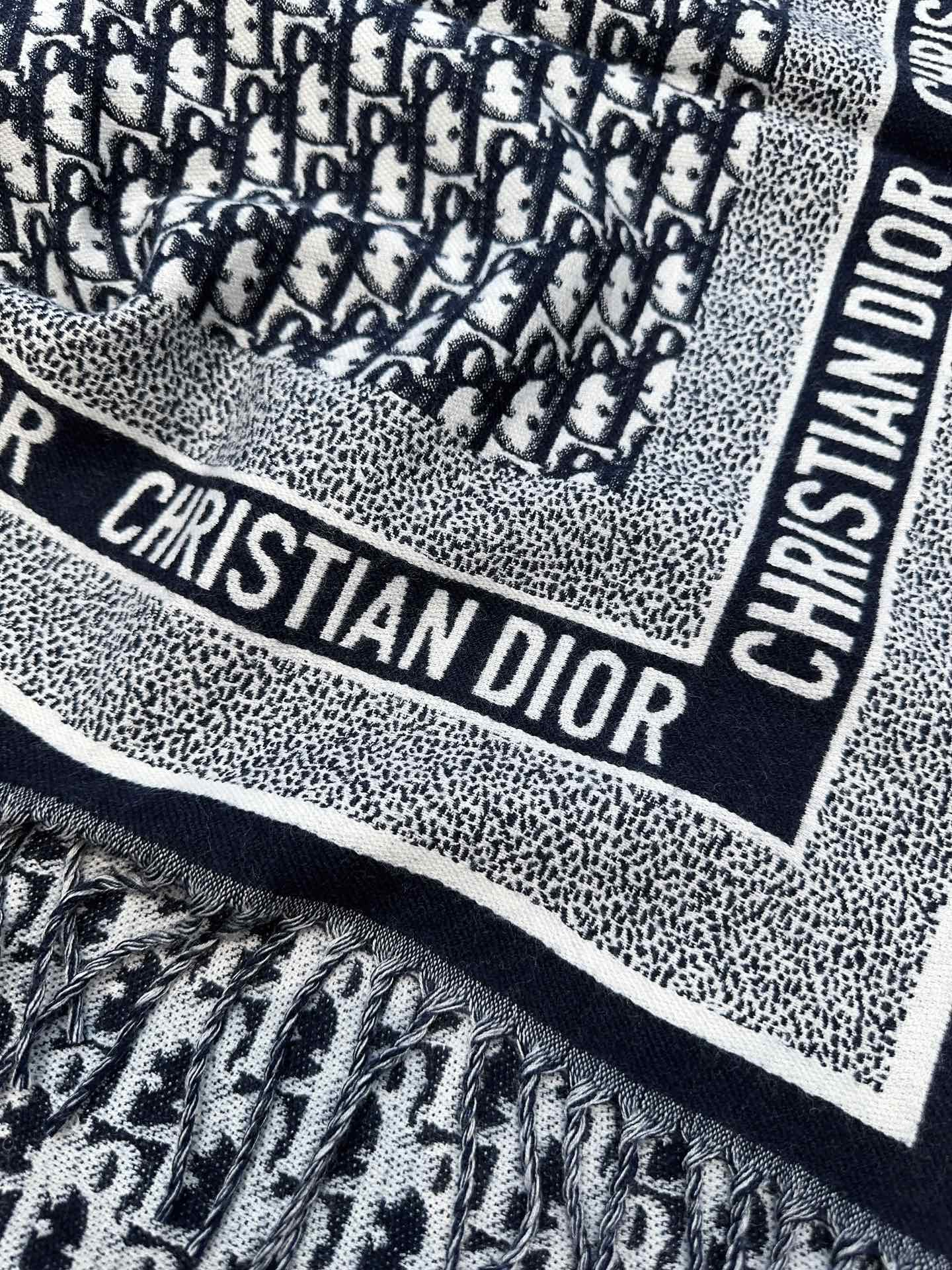 Dior scarf