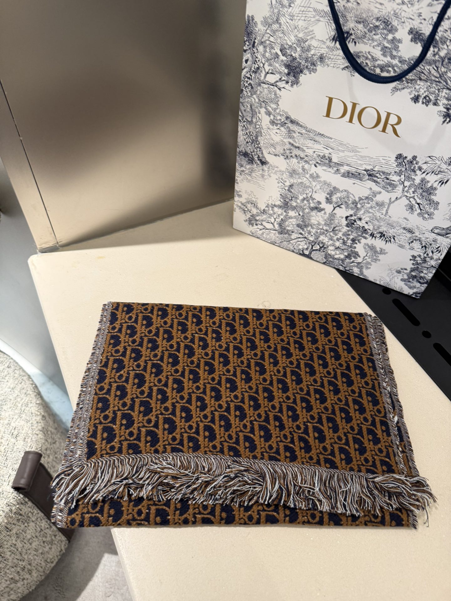 Dior scarf