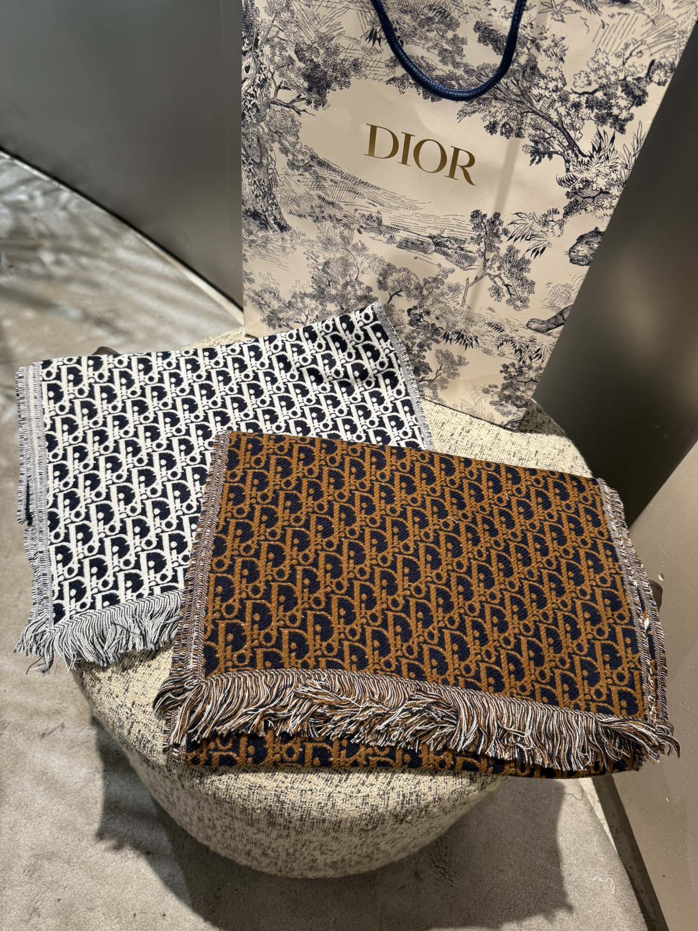 Dior scarf