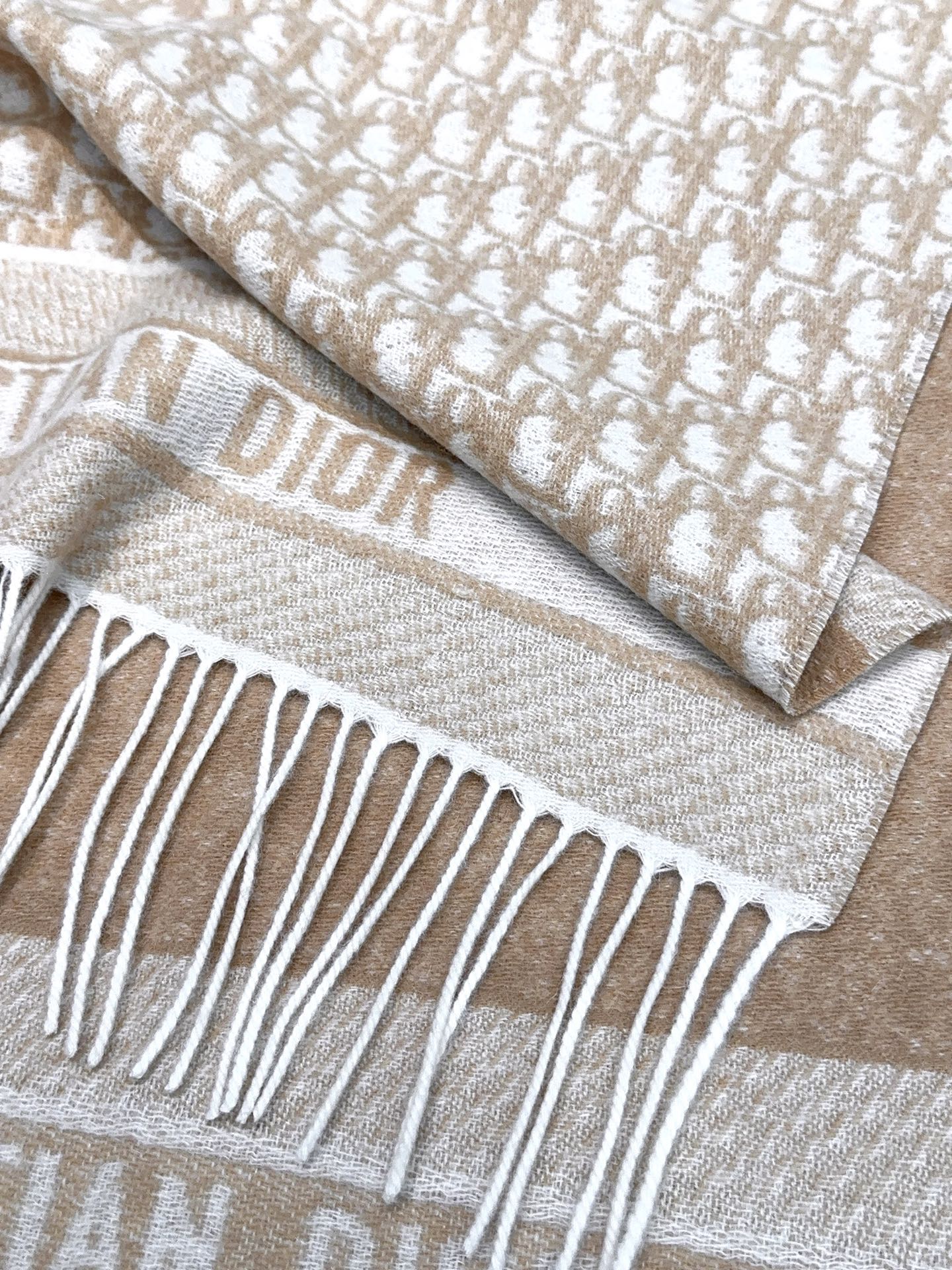 Dior scarf
