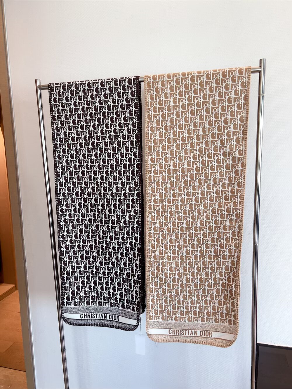 Dior scarf