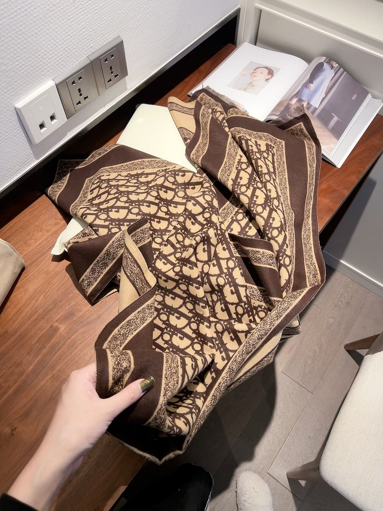 Dior scarf