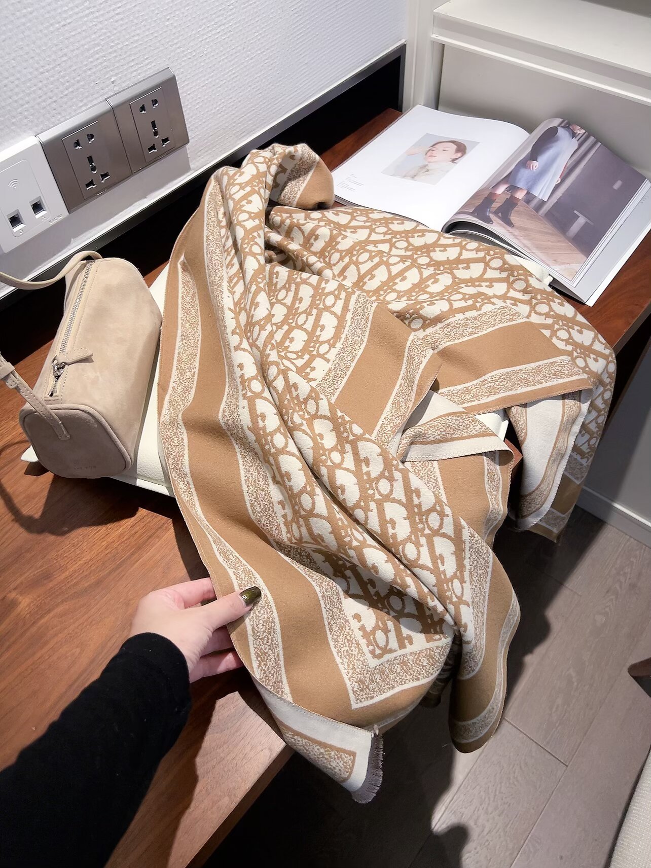 Dior scarf