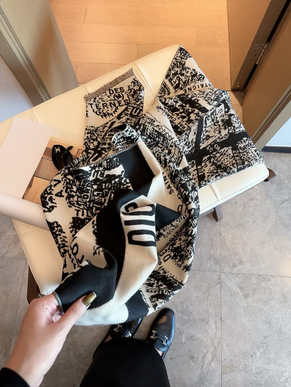 Dior scarf