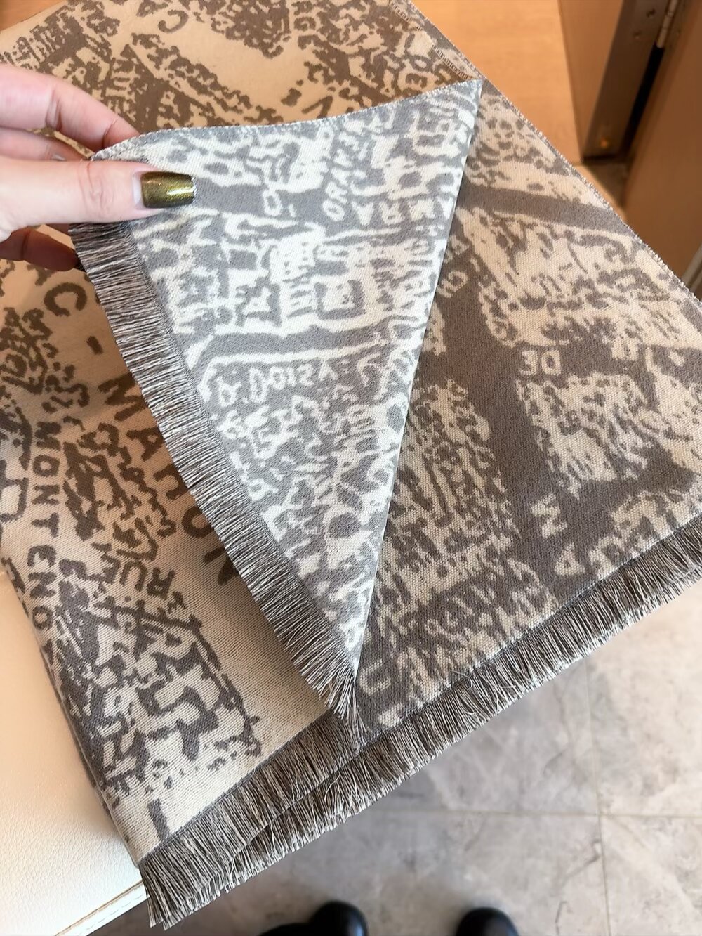 Dior scarf