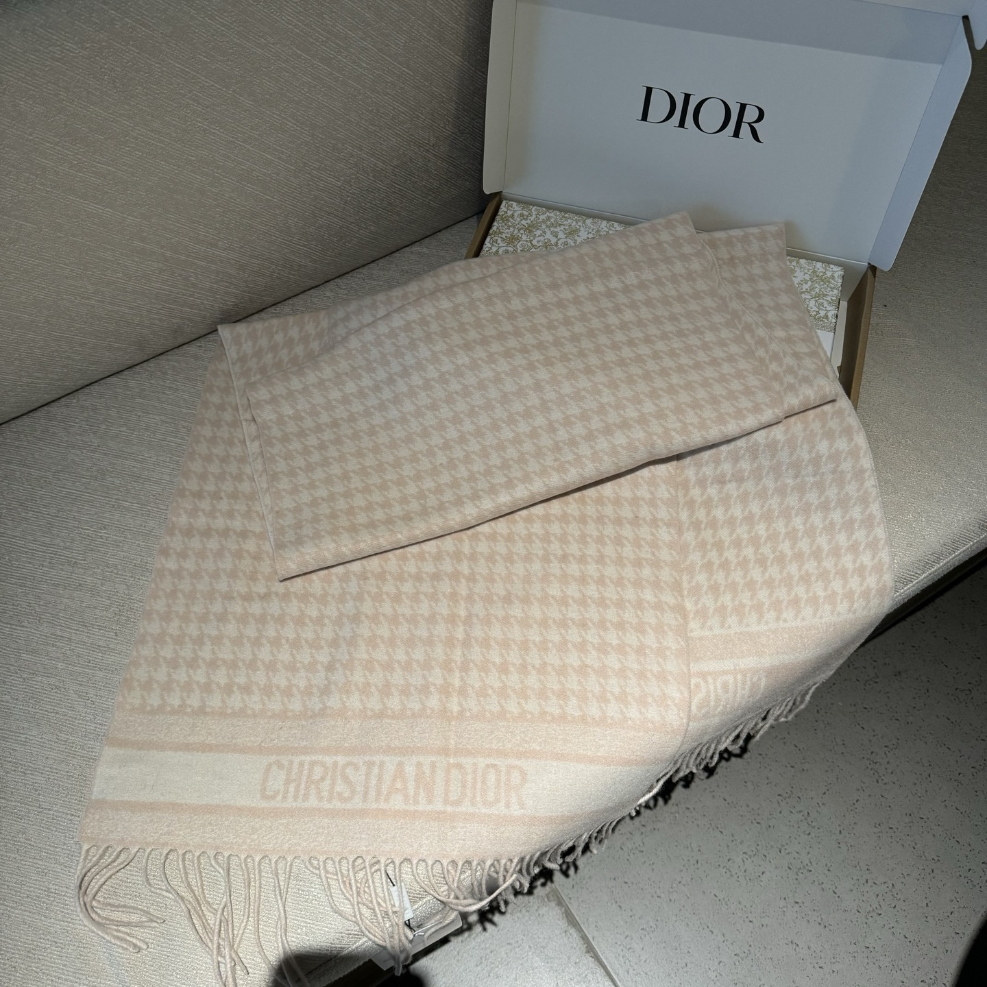Dior scarf