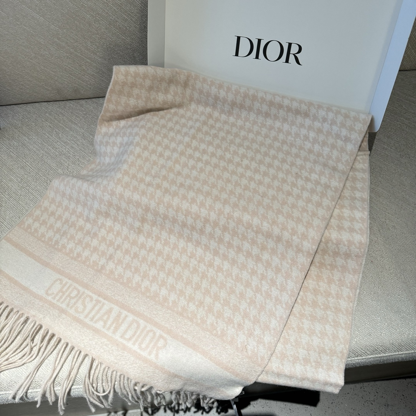 Dior scarf