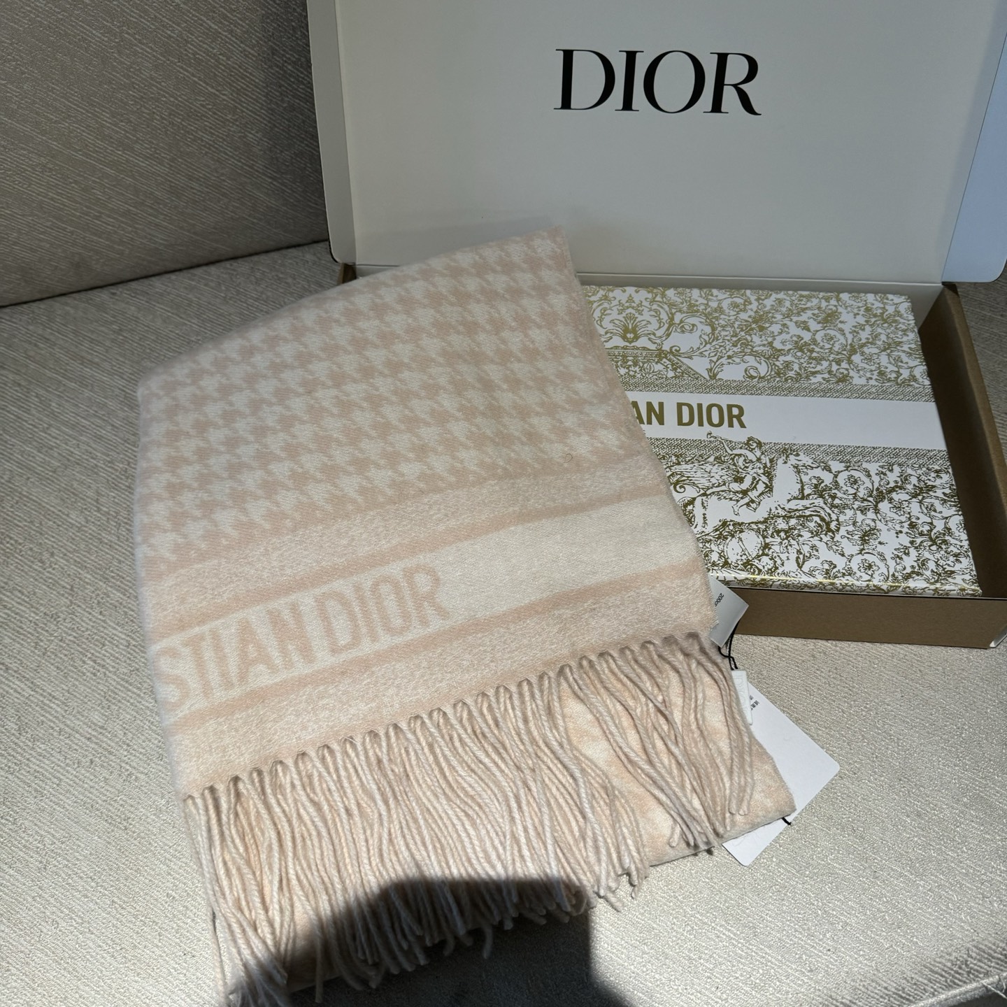 Dior scarf