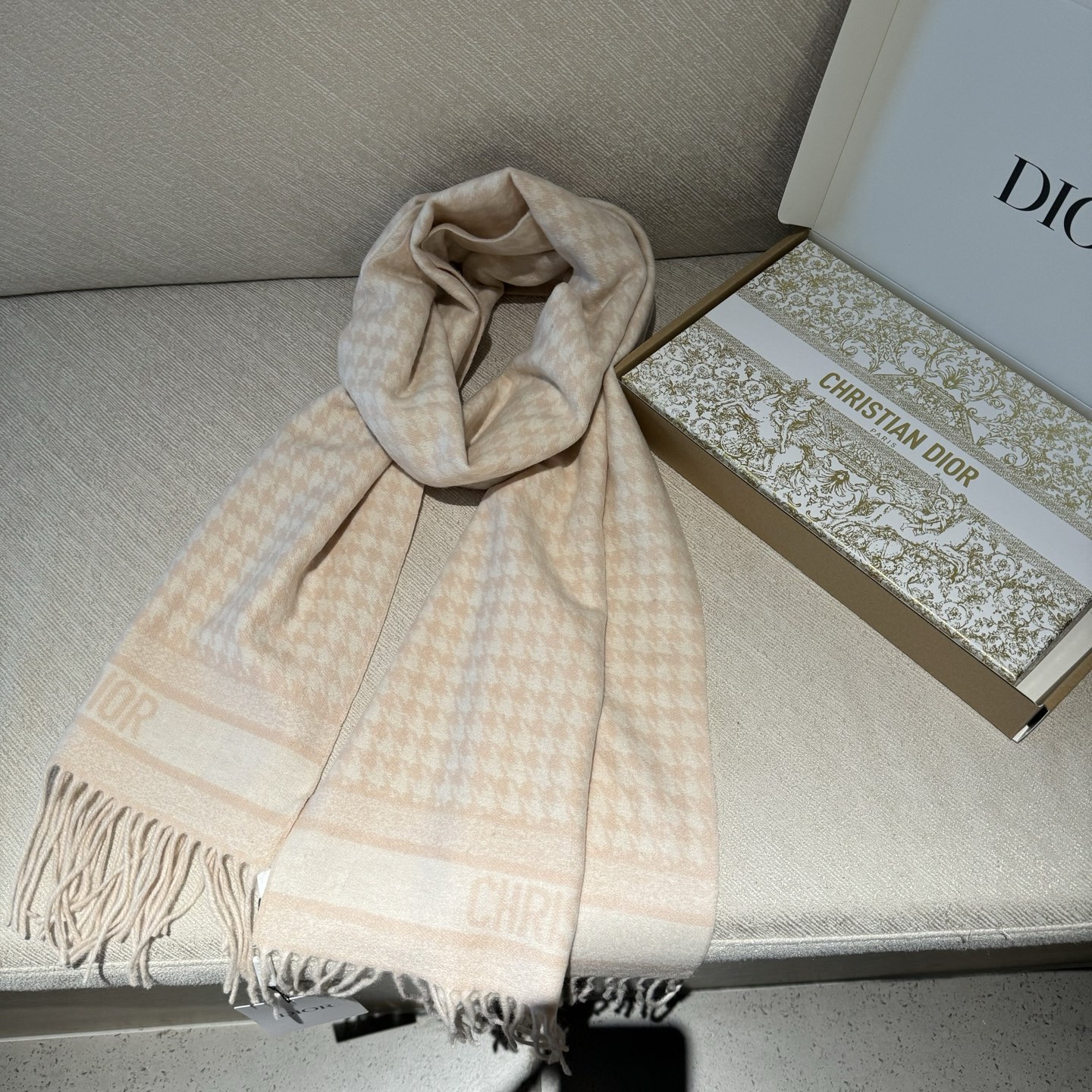 Dior scarf