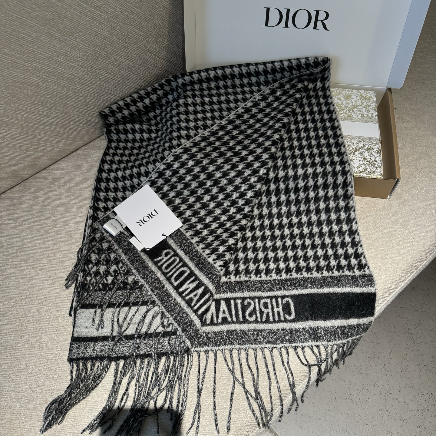 Dior scarf