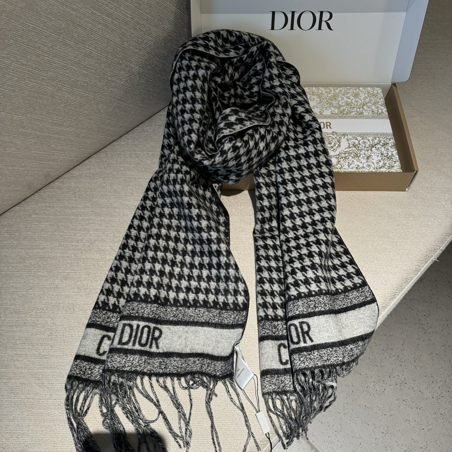 Dior scarf