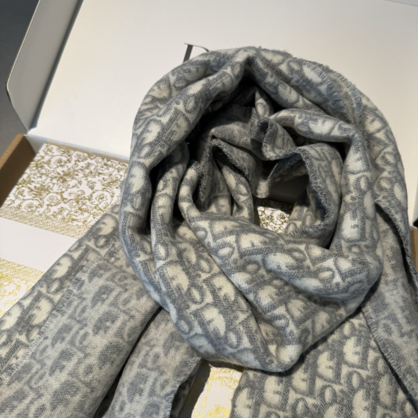 Dior scarf