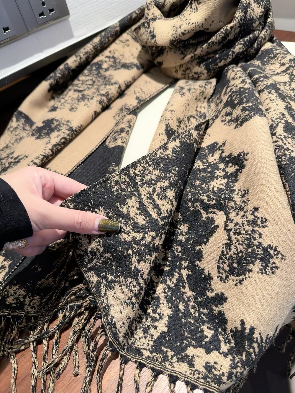Dior scarf
