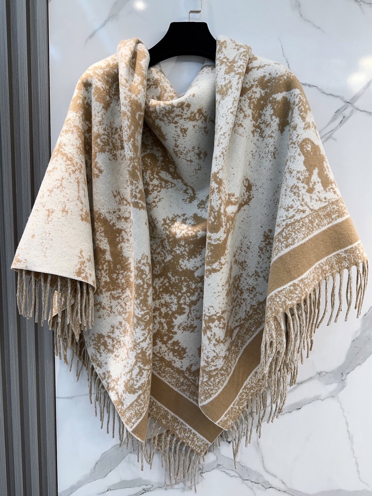 Dior scarf