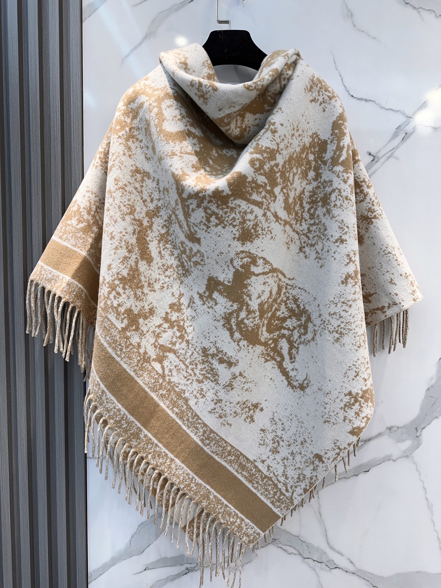 Dior scarf