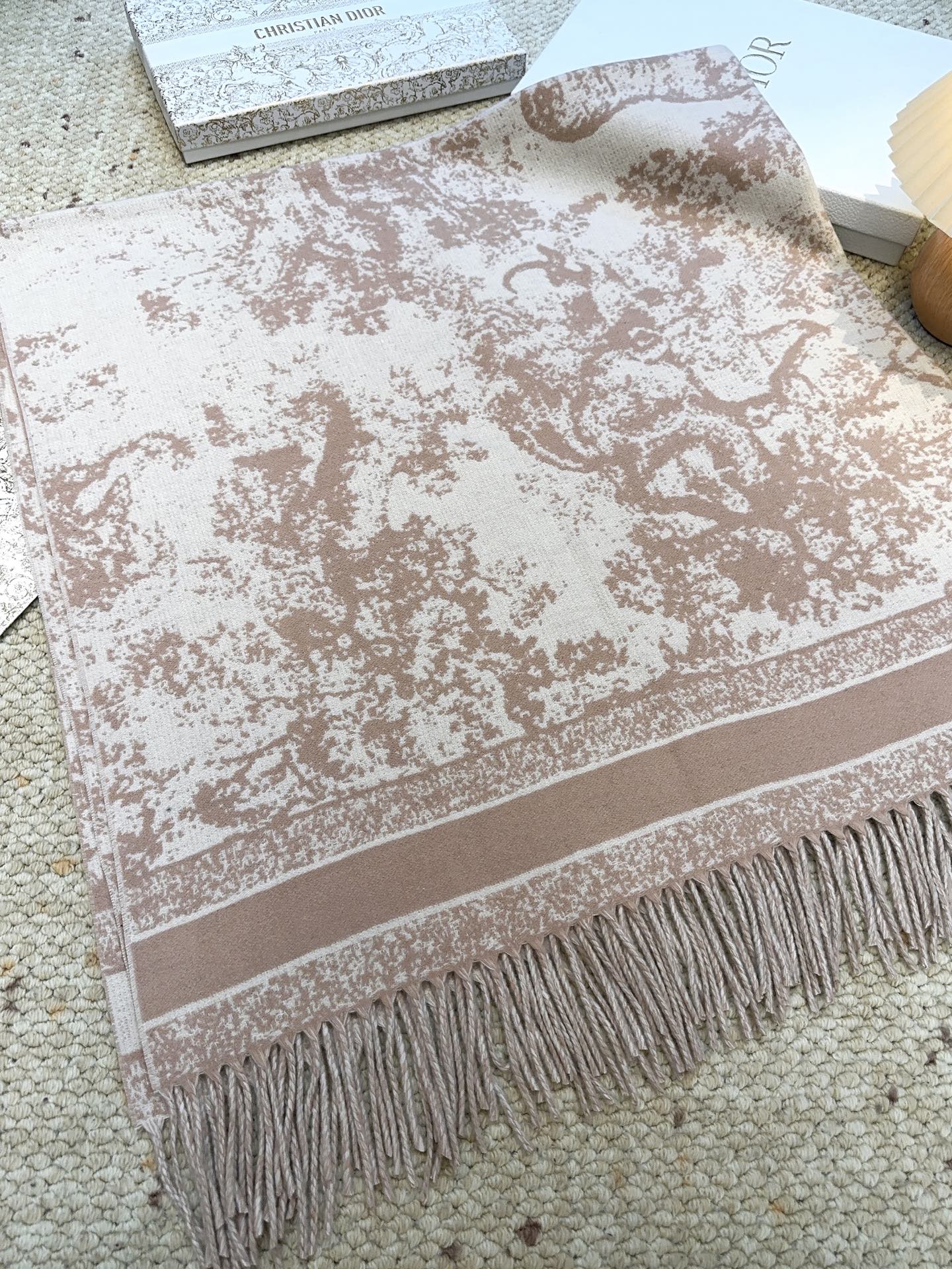 Dior scarf