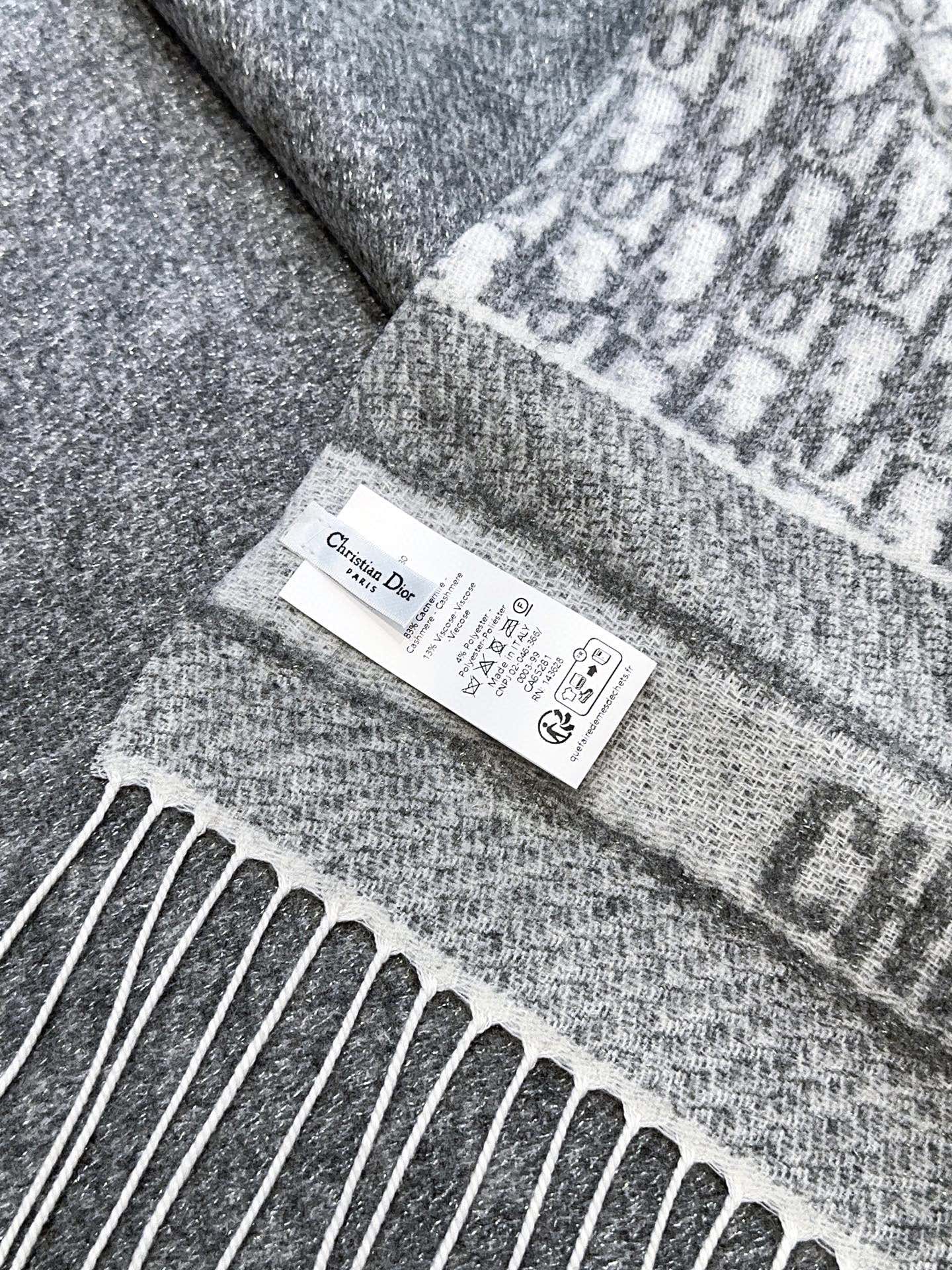 Dior scarf