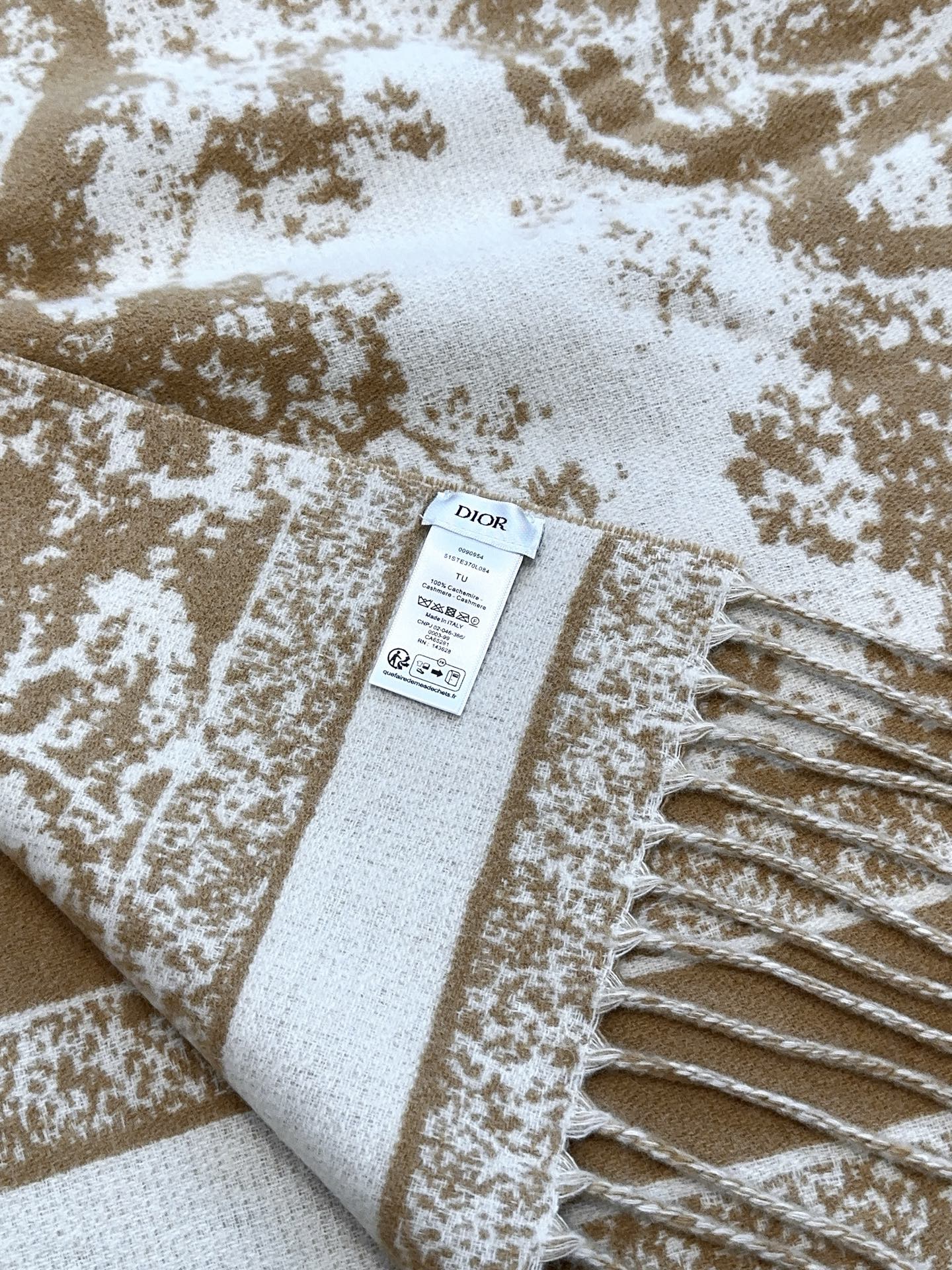 Dior scarf