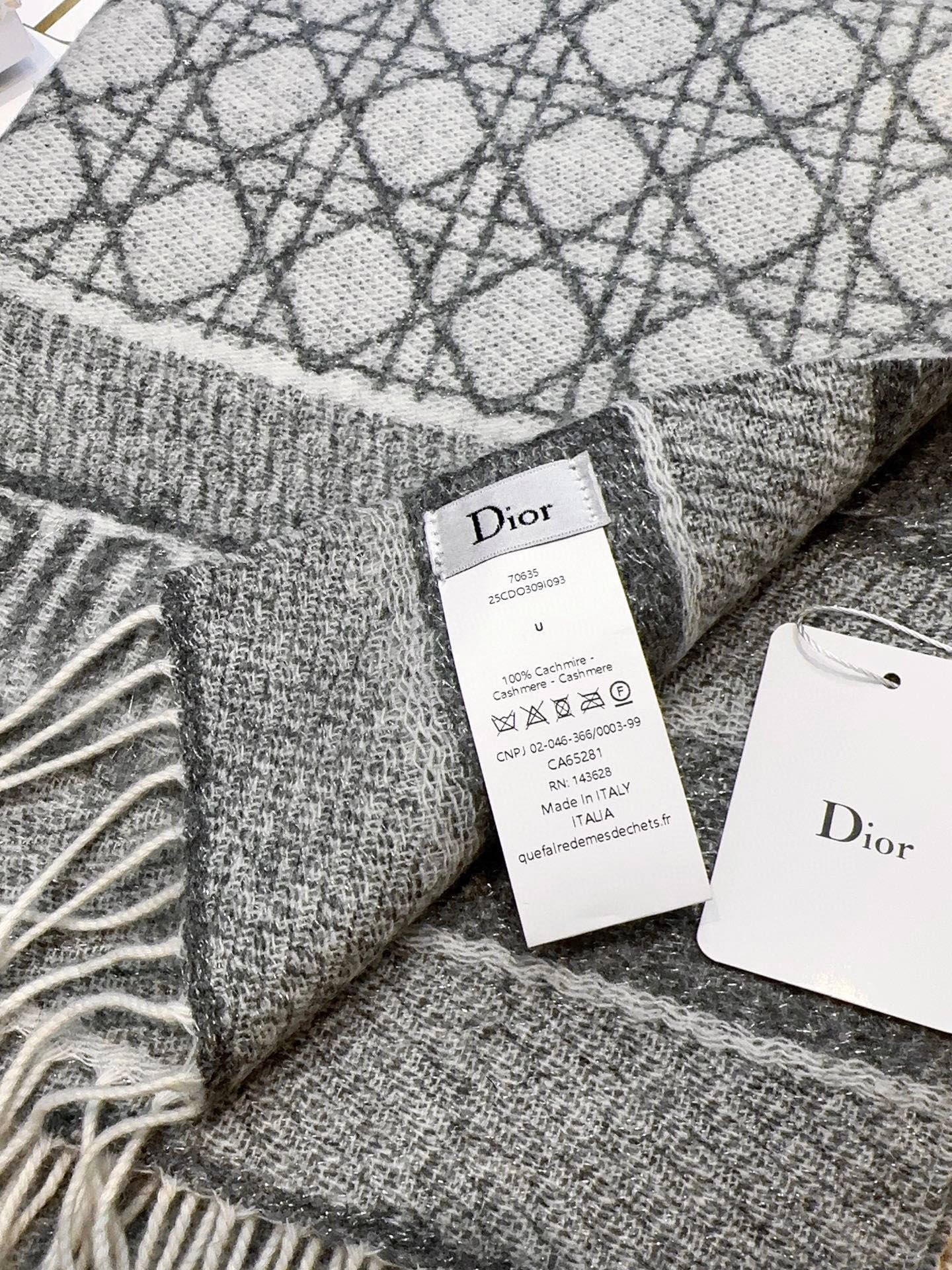Dior scarf