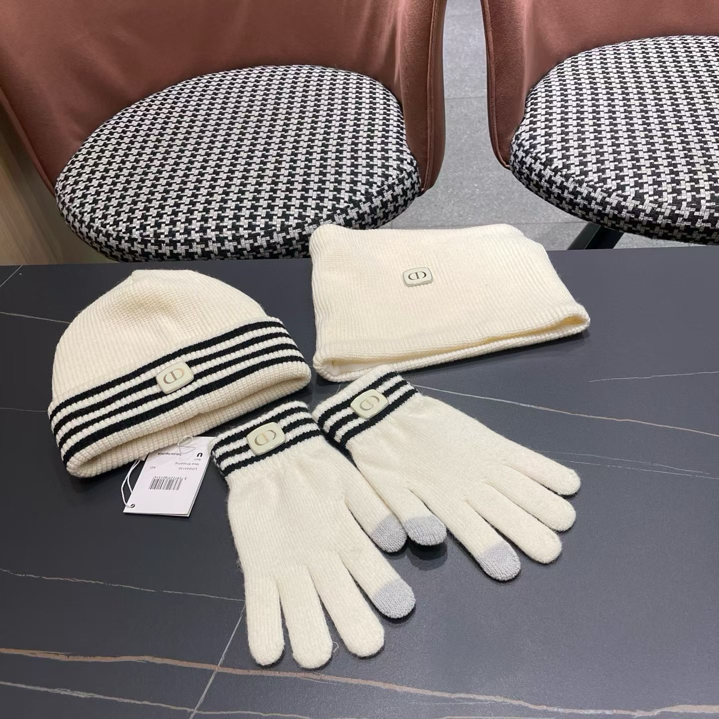 Dior scarf