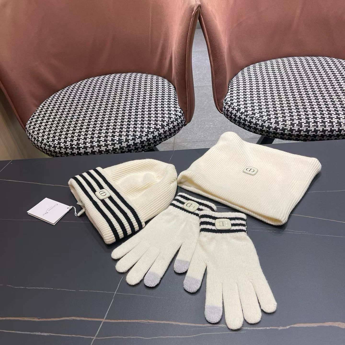Dior scarf