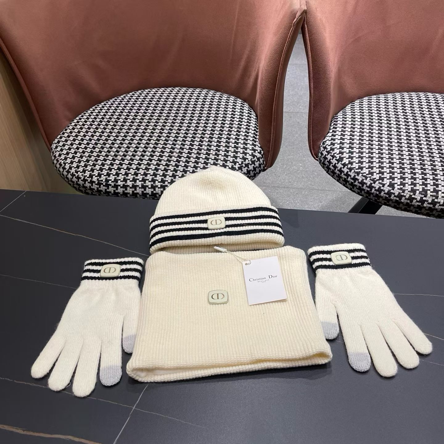 Dior scarf