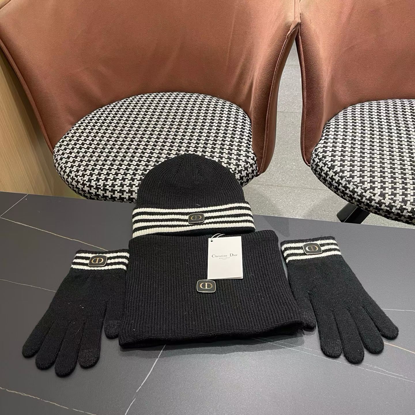 Dior scarf