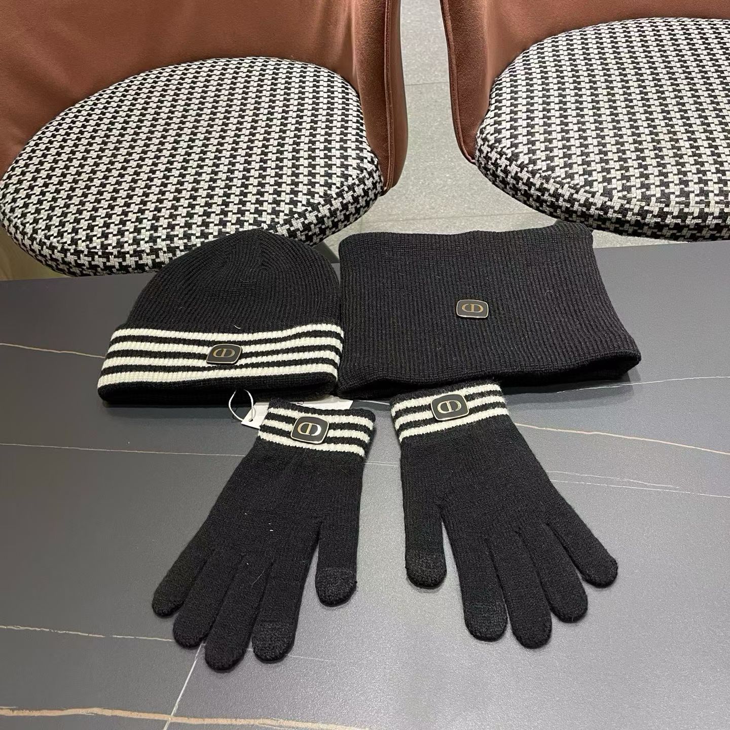 Dior scarf