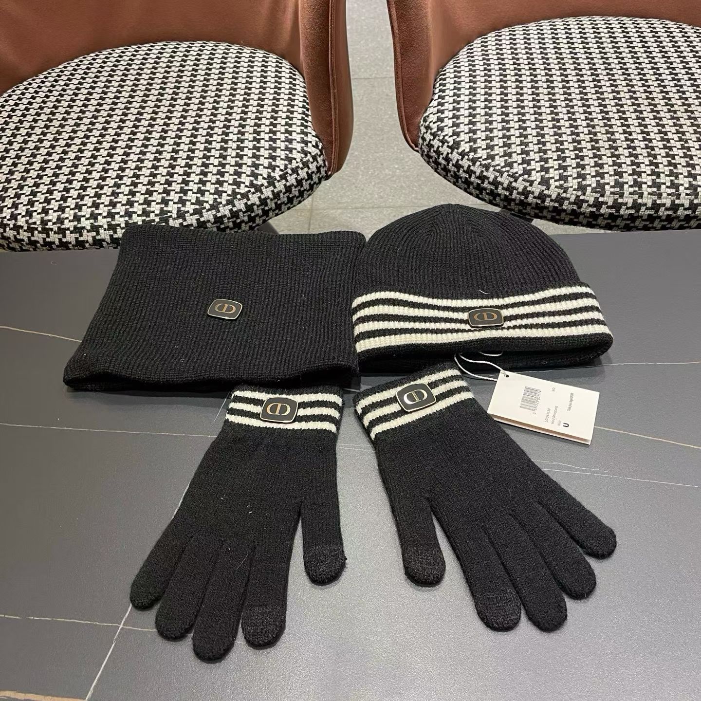 Dior scarf