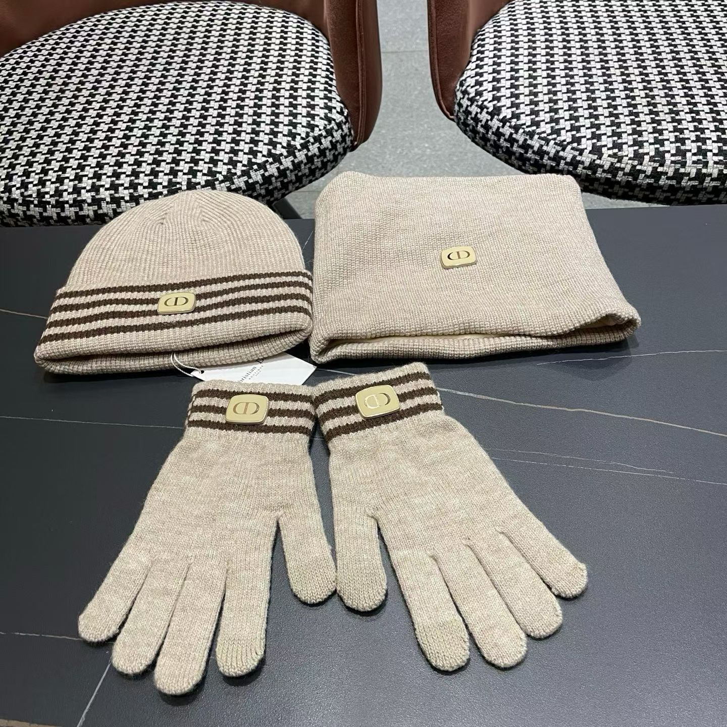 Dior scarf