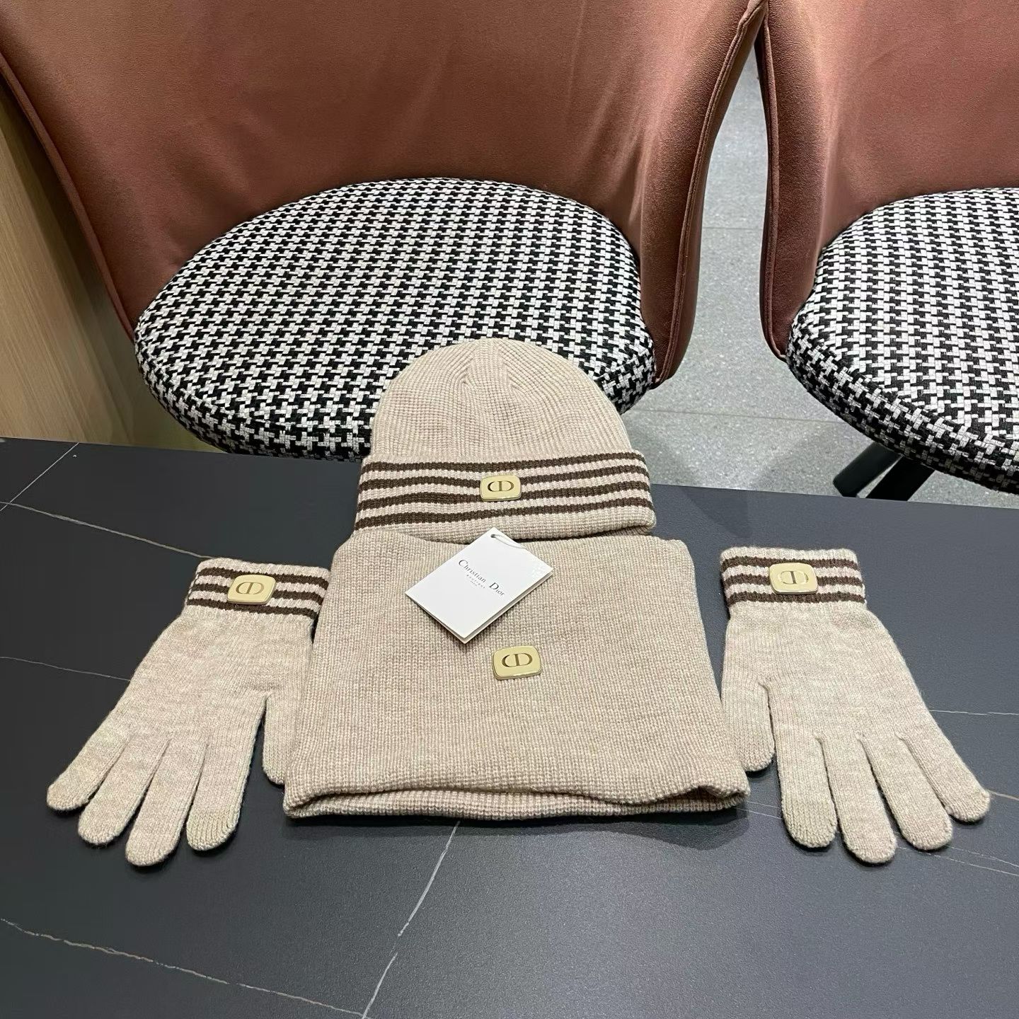 Dior scarf