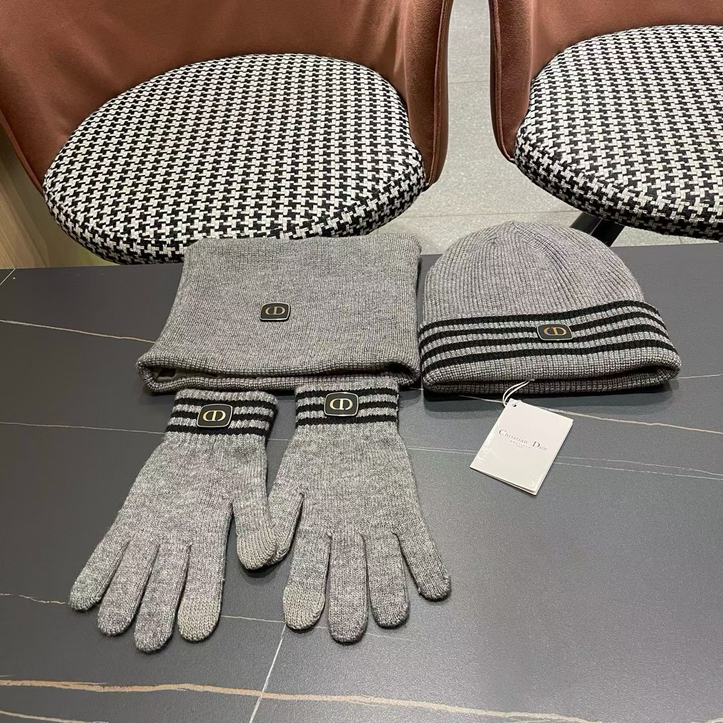 Dior scarf