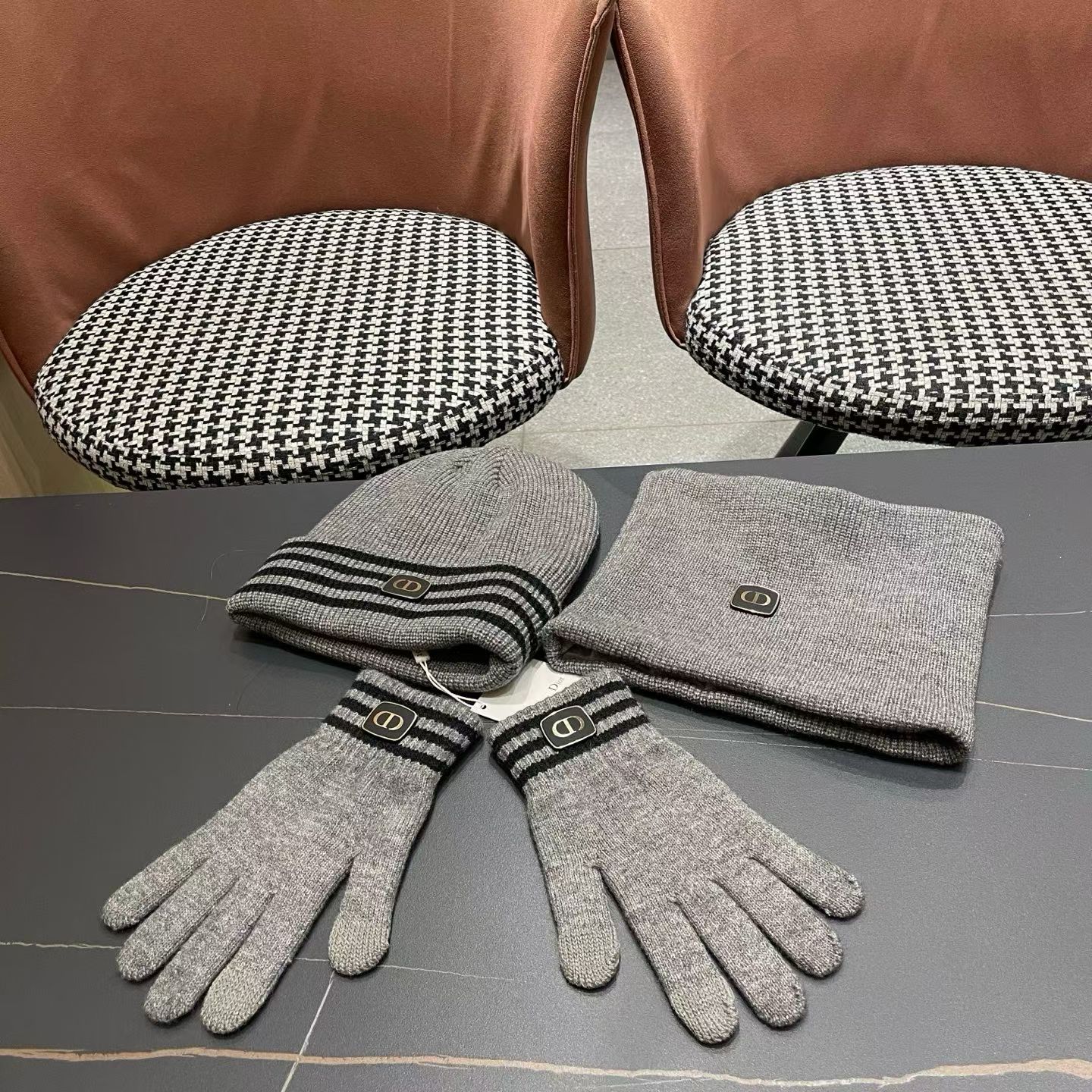 Dior scarf