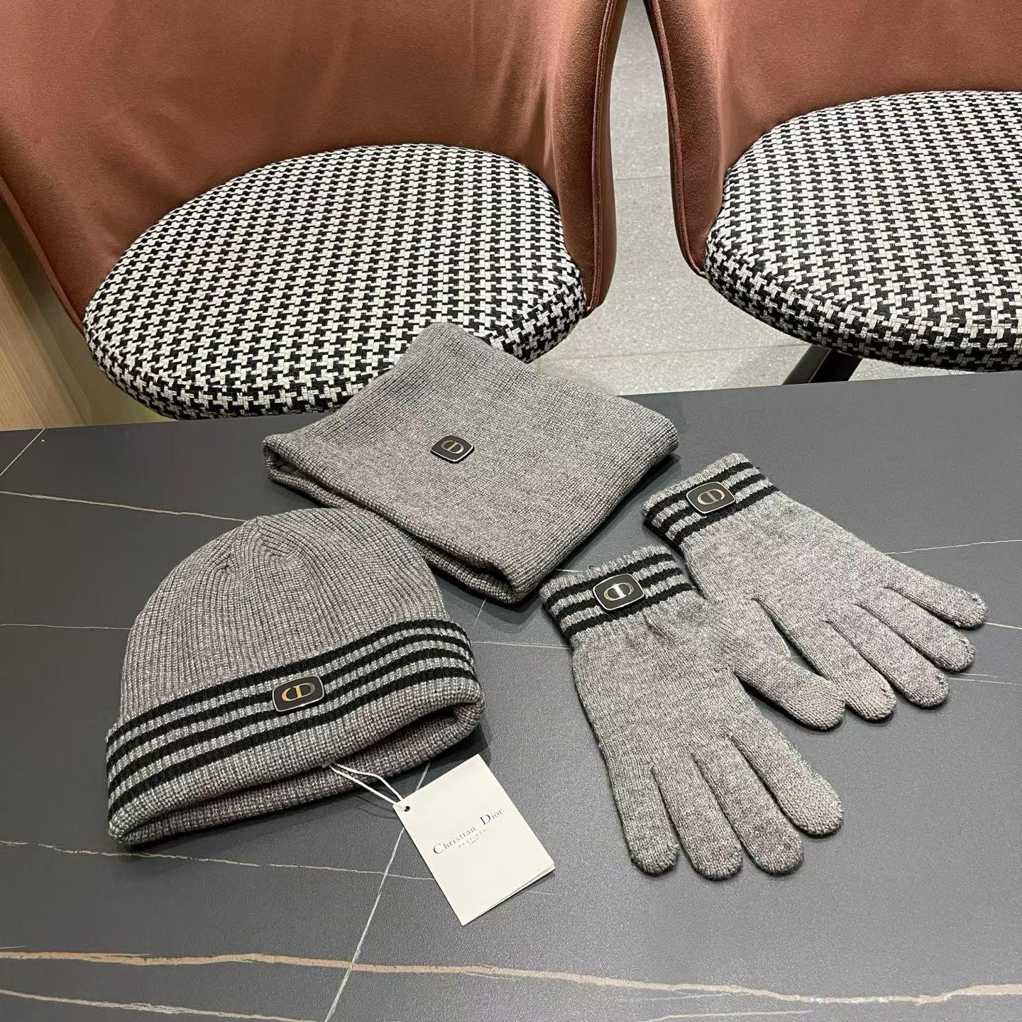 Dior scarf
