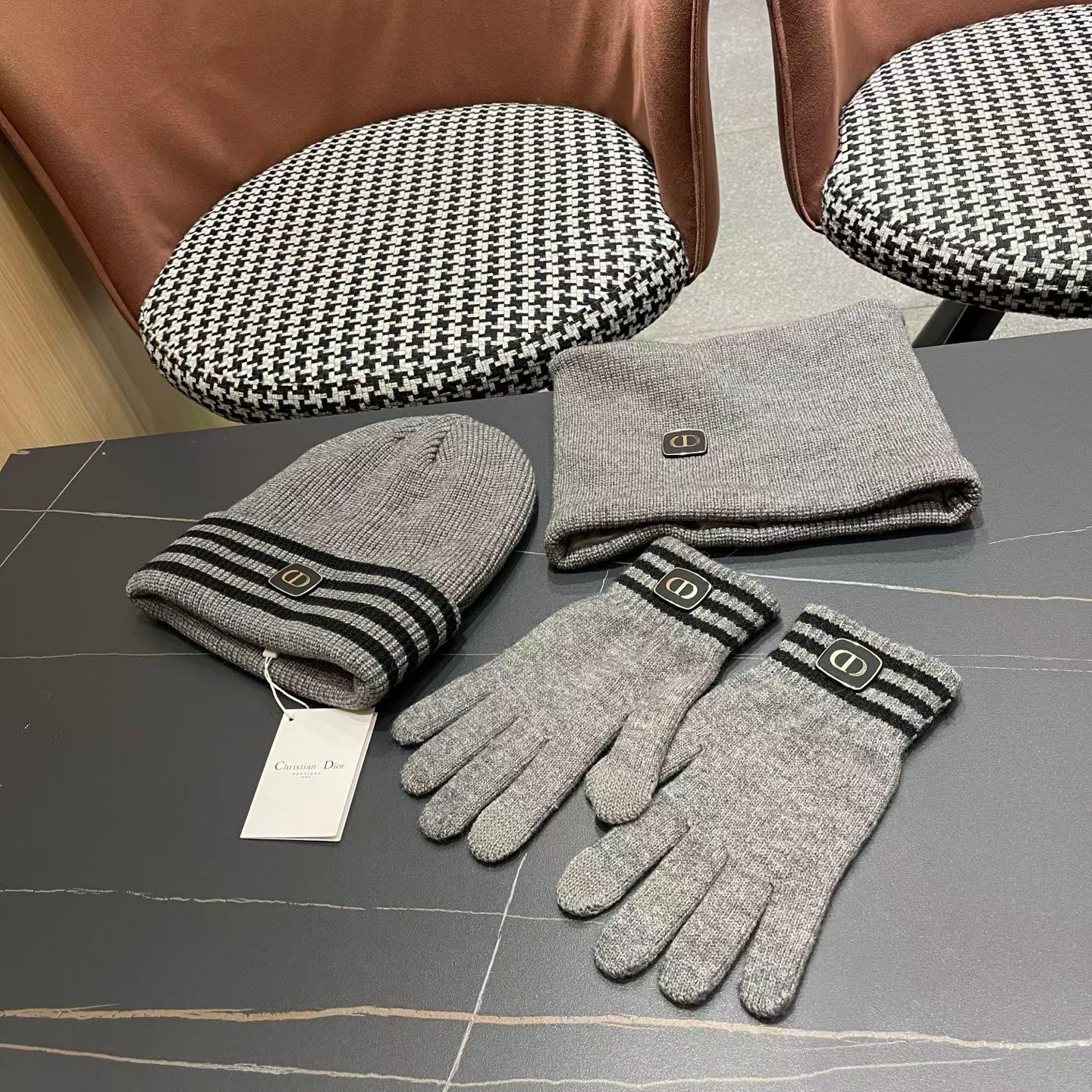Dior scarf