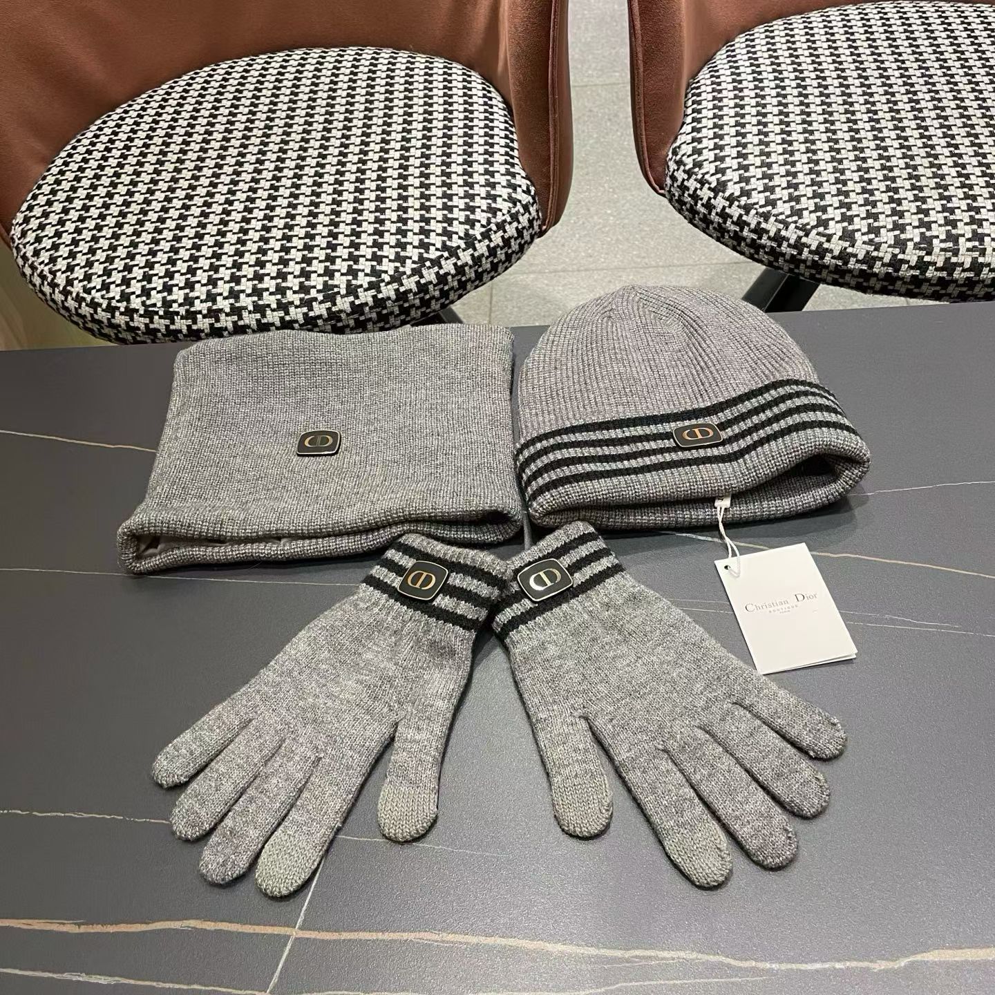 Dior scarf