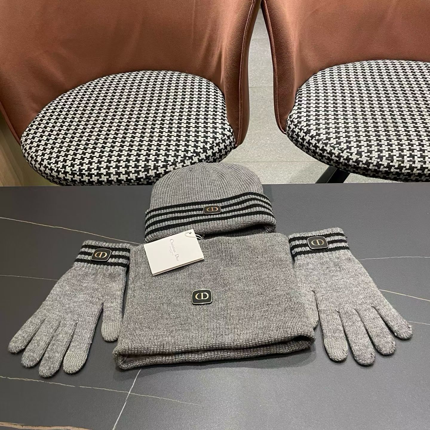 Dior scarf