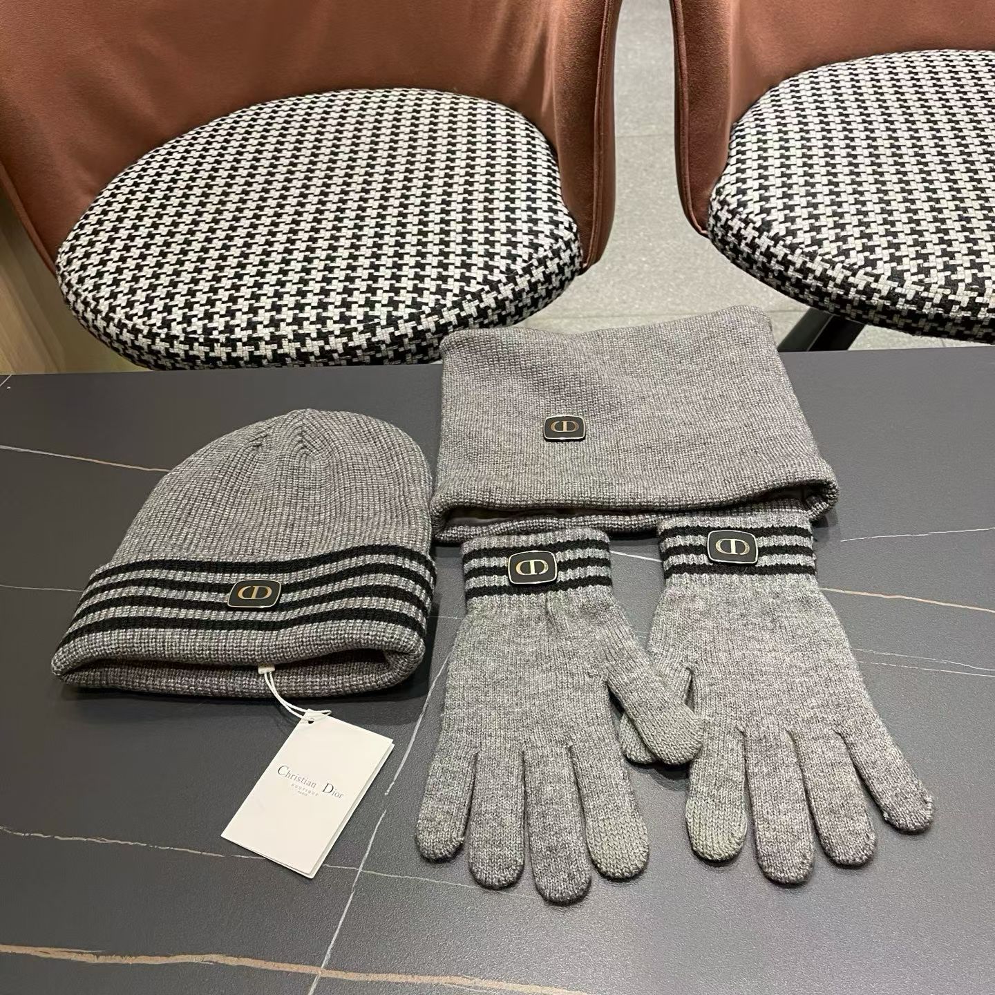 Dior scarf